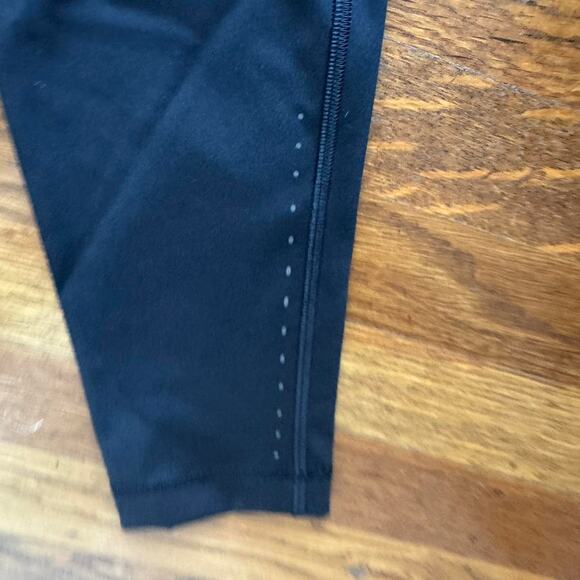 Black lululemon swift speed hr - Picture 3 of 3